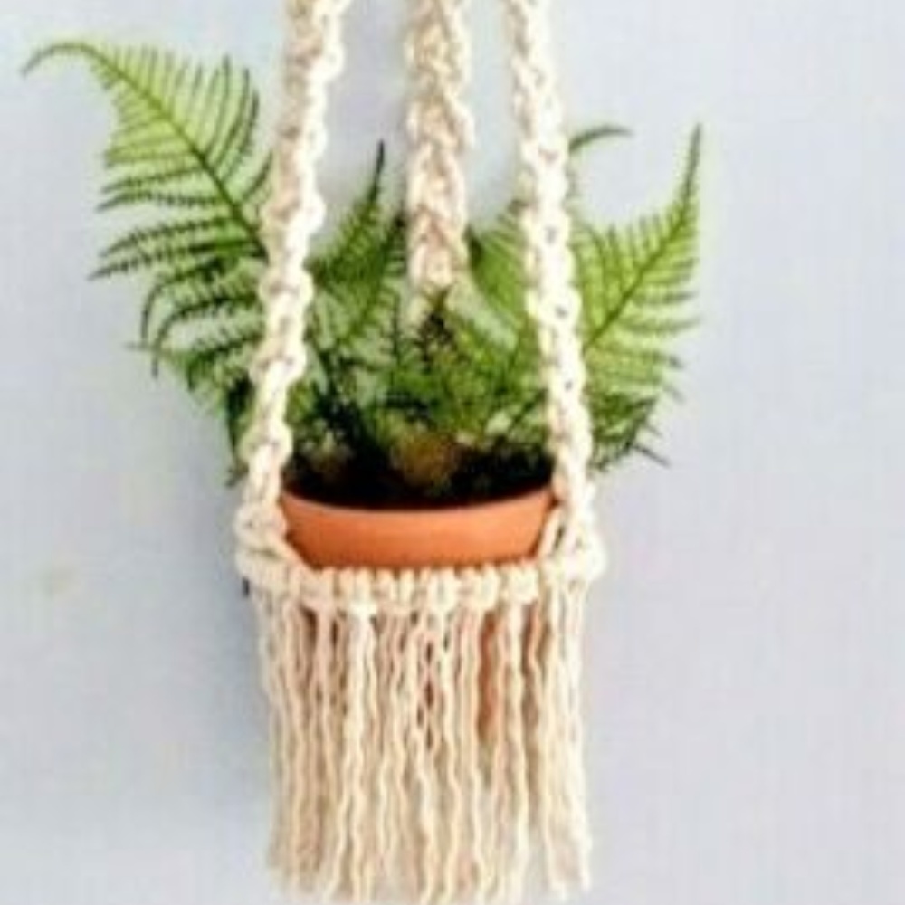 Natural Cotton Country Plant Hanger With Pot - Picture 3 of 8